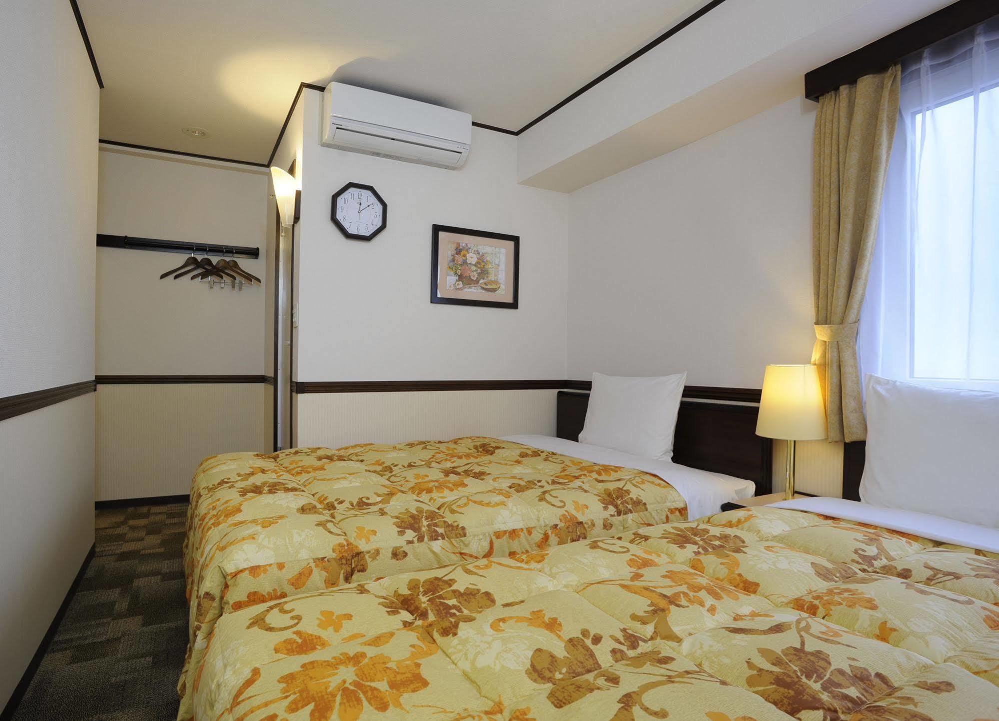 Toyoko Hiroshima-eki Minami-guchi Migi Hotel 3*