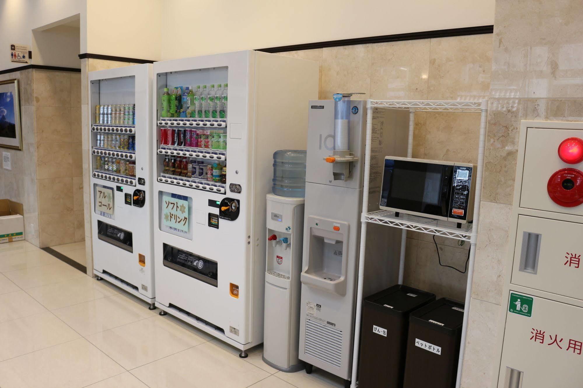 Toyoko Hiroshima-eki Minami-guchi Migi 3* Hiroshima